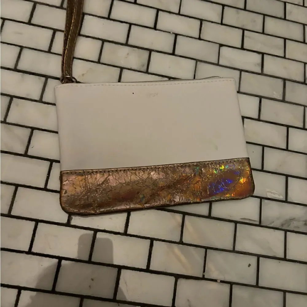 Ipsy glam bag with 5 mystery products!